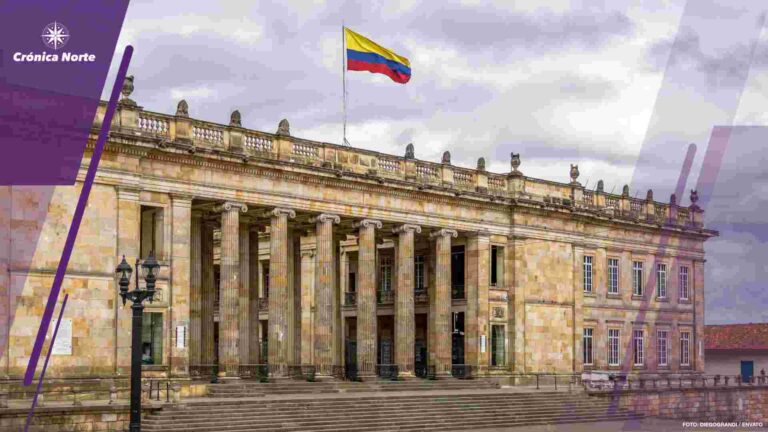 Colombian National Capitol and Congress situated at Bolivar Squa