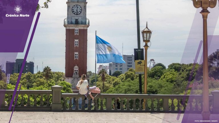 San Martin Square (Plaza San Martin) and Monumental Tower (Torre