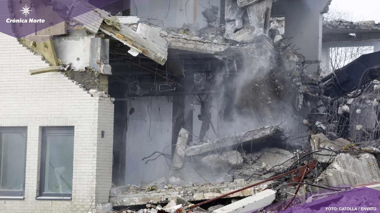 Más de 500,000 palestinos comienzan su regreso a Gaza tras una tregua, solo para hallar sus hogares convertidos en escombros.